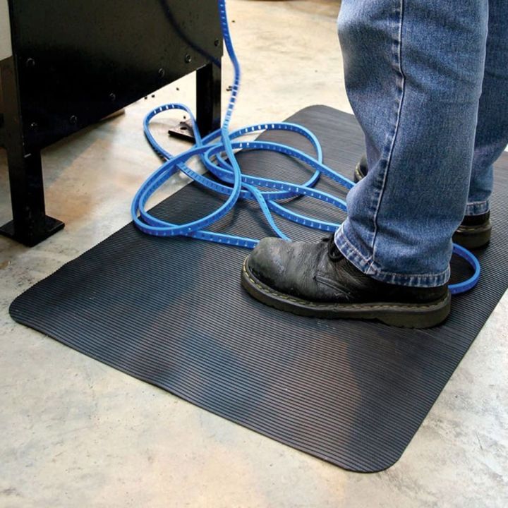 Tapis anti fatigue à surface striée - Usage intensif, FLUTED ANTI-FATIGUE