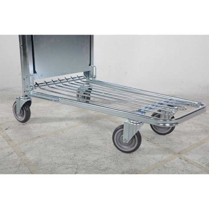 Utilisation du chariot à niveau constant dans un entrepôt de préparation de commandes