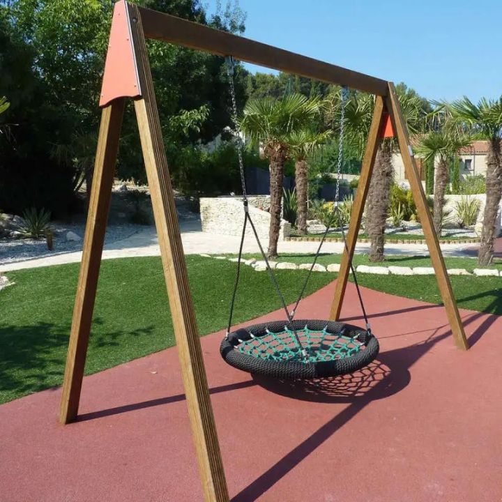 Balançoire bois avec nacelle | Aire de jeux sécurisée enfants - Sol Direct