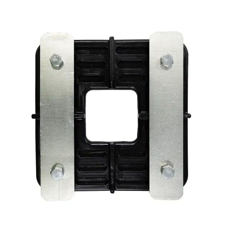 Connecteur pour plaque de roulage boulonnable