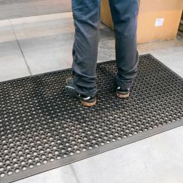 Caillebotis antifatigue en caoutchouc et nitrile - Caillebotis industriels HIGH-DUTY