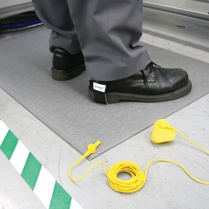 Tapis antifatigue ESD à surface granuleuse avec tapis de protection électrique - Revetement Isolants & ESD COBA STAT