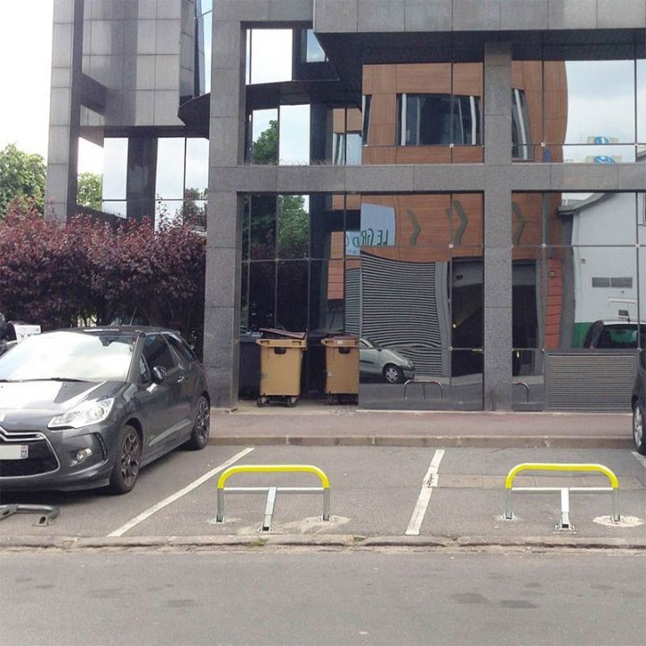 Arceau de parking à mémoire de forme | Equipement de parking et de voirie