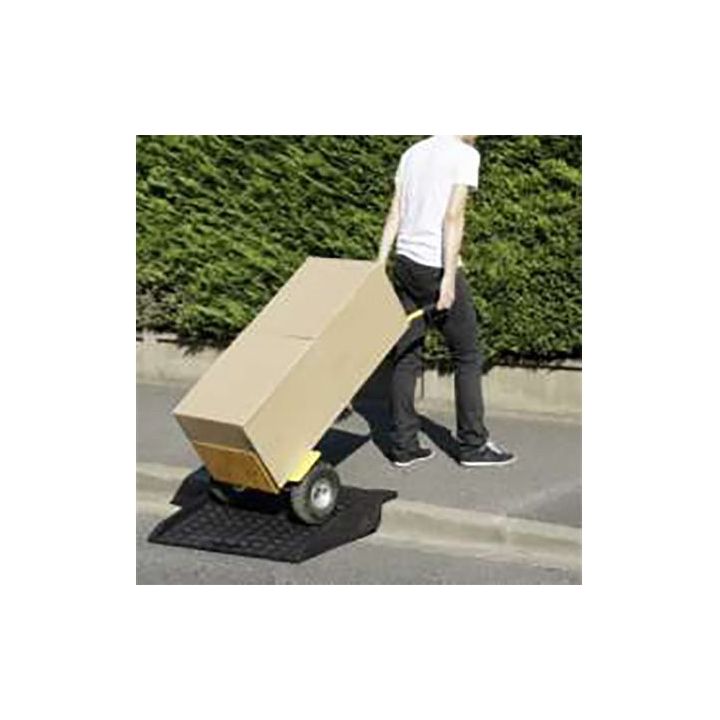 Rampe de franchissement trottoir