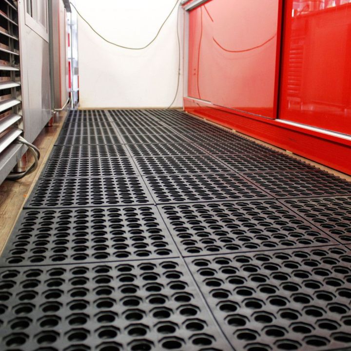 Dalle de caillebotis modulables en caoutchouc - Caillebotis industriels FATIGUE-STEP INDUSTRIE