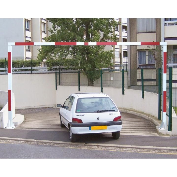 Portique de parking fixe