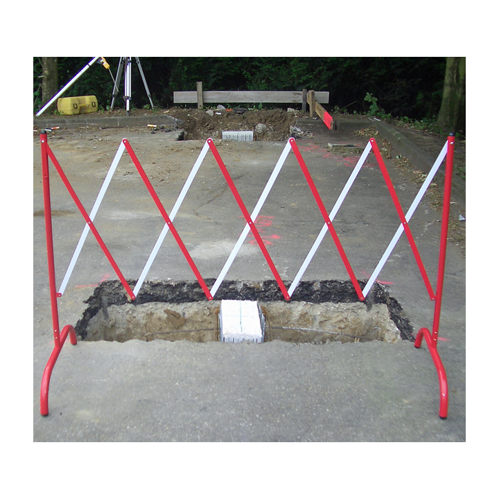 Barrière extensible en acier
