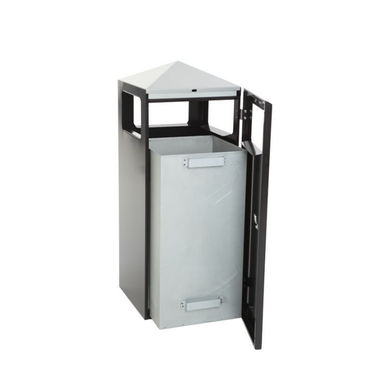 Porte d'accès au liner de déchets.
