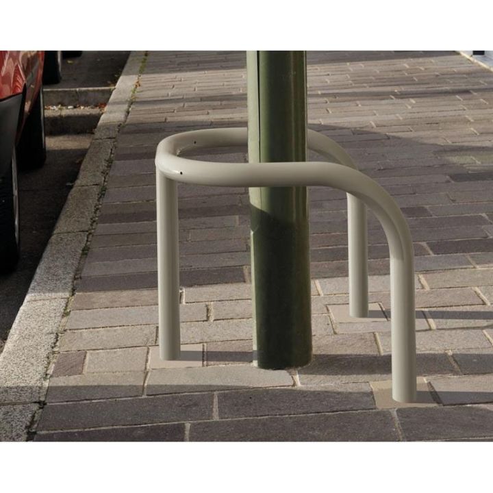 Etrier de protection en acier