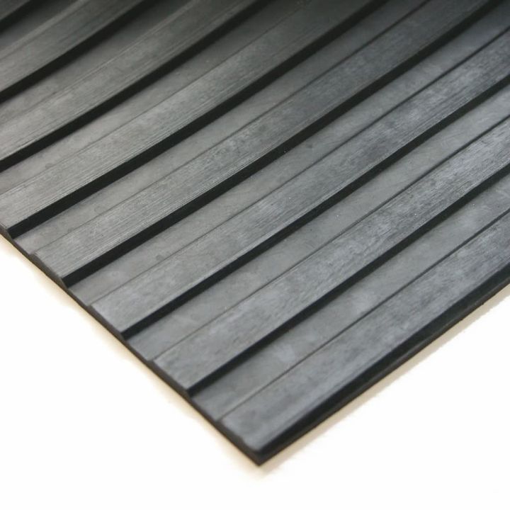 Revêtement antidérapant strié COBA RIB INDUSTRY dans notre gamme de Tapis antidérapants