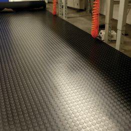 Revêtement antidérapant à surface pastillée -  Tapis antidérapant COBADOT