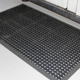 Caillebotis agrolimentaire 100% nitrile antidérapant - HIGH-DUTY GRIT CATERING