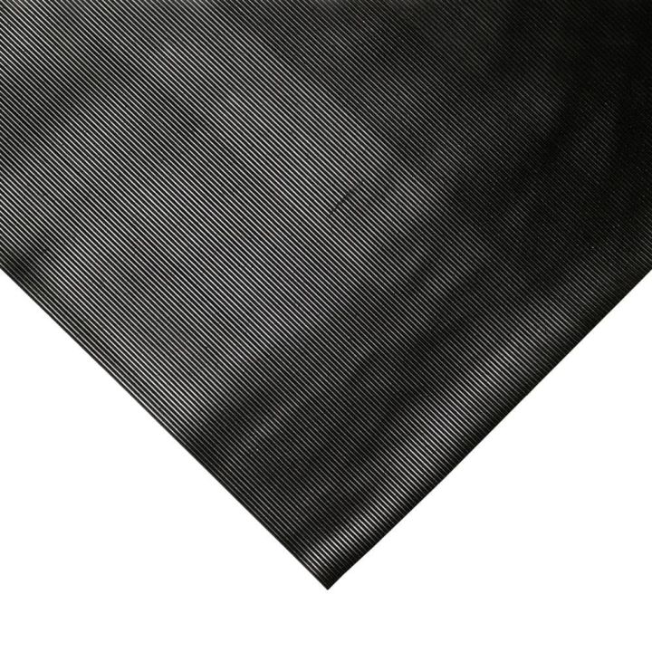 Revêtement antidérapant strié dans notre gamme de Revêtements | Dalles et tapis loisirs